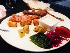-Efes Turkish & Mediterranean Cuisine 艾菲斯餐厅(陆家嘴店)