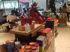 零售区-星巴克臻选(广州太古汇店)