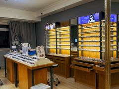 -优医视平价眼镜蔡司依视路折扣工厂店(德胜门店)