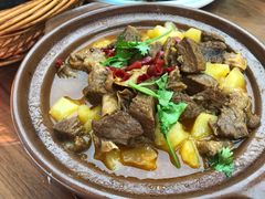 -有红鸡毛店·川菜(建设路店)