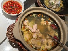 -领鲜天下·焗海鲜·花胶鸡(天目里店)