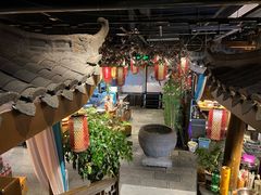 -帅巴人舅母子腊蹄民俗村
