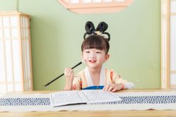 -小熊维尼高端儿童摄影(宝安旗舰店)