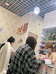 -七彩虹美甲美睫 半永久