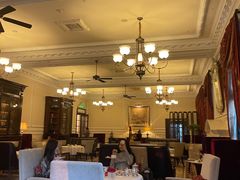 -Salon de Ville浦江汇(上海外滩华尔道夫酒店店)