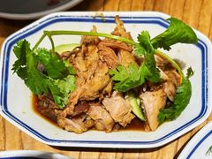 香料焖猪肉-红大哥水门鸡饭(總店)