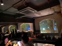 -穹六人间 people 6(岳阳路店)