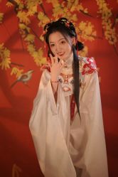 -汉仪华裳汉服馆(打浦桥店)