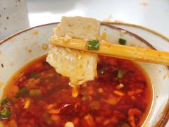 -墨居上隐·院子里火锅(峨眉店)