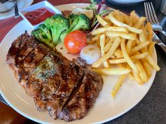 -WOLFGANG PUCK KITCHEN & BAR(迪士尼小镇店)