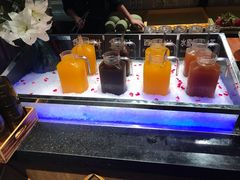 -领鲜活海鲜榴莲自助火锅(东门店)