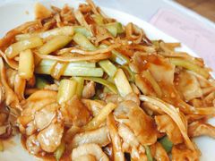 肉炒栗树菇-京北渔家傲