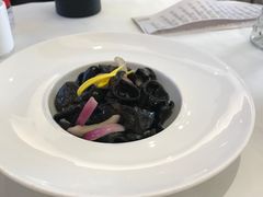 -万龙洲海鲜(大兴绿地缤纷城店)