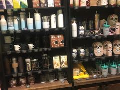 零售区-星巴克(深圳湾体育中心店)