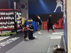 -成杰格斗·拳击·柔术·防身术(建设路店)