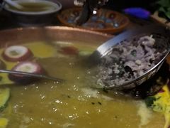 -洱火云南酸菜牛肉火锅(石景山当代商城店)