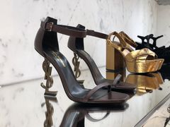 -文艺复兴百货(米兰大教堂广场店)