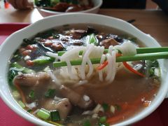 香菇鸡肉粉-北大学一食堂