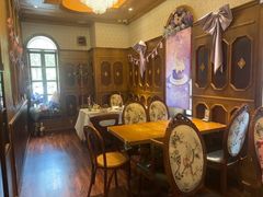 -秘密旅行Bonjour(黑金冠 江南西店)