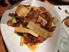 云南腊肉炒香笋-云海肴·汽锅鸡·云南菜(广安门天虹店)