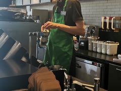 -星巴克臻选(莘庄仲盛店)