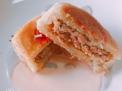 榨菜鲜肉月饼-王家沙点心店(南京西路总店)