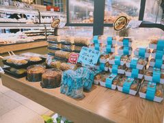 面包甜点陈列柜-罗莎蛋糕(魔法师司门口店)