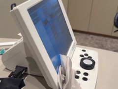 -LensCrafters亮视点·OAKLEY精选(静安嘉里中心店)