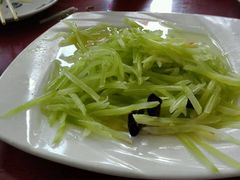 -溢心园香河肉饼总店