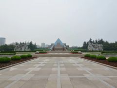 -上海市龙华烈士陵园