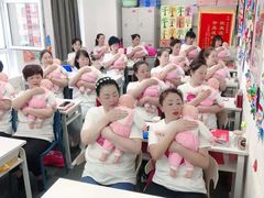 -爱月宝月嫂·育儿嫂(哈尔滨总店)