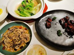 -贝勒爷·酥不腻烤鸭