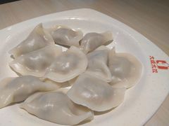 西芹猪肉饺-大娘水饺(浒崇路大润发店)