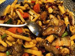 -老唐三下锅 ·张家界地标美食(溪布街店)