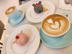 -Fridi Patisserie Cafe