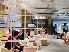 大堂-奈雪的茶(湖滨银泰in77C区PRO店)