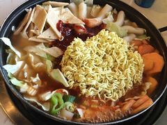 部隊鍋-郑阿姨的家·이모네·韩料&烤肉(武川路店)
