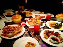 -四海一家自助餐(益田假日广场店)