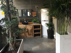 -HIGH FIVE哈福手工汉堡(桂林路店)