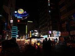 -六合夜市