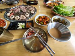 -牛信亭韩国料理·炭火烤肉(紫藤路店)