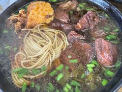 -小龙大肉面馆