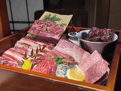 -山川小町·极番烧肉(新地假日广场店)
