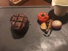 -恰餐厅及酒吧 CHAR Bar & Grill (北京丽都皇冠假日店)