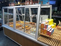 面包甜点陈列柜-仟吉(大溪地店)