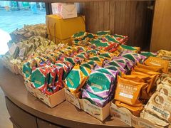 -昆明冠生园·鲜花饼·面包蛋糕(老街店)