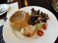 面包蘑菇汤-TAMATI(巴黎贝甜韩式西餐厅店)