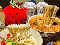 -粉八·云南米线·建水烧烤(常熟路店)