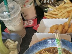 -鲁邦国际风情街(麦世达韩国精品百货店)