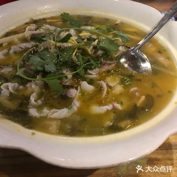 生活不易，所以尽量过得简单点